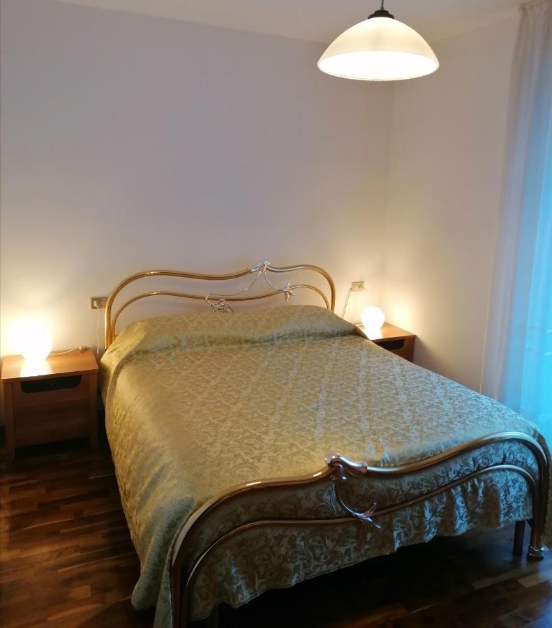 Appartamento Incantevole Con Parcheggio Gratuito 蒂拉诺 外观 照片